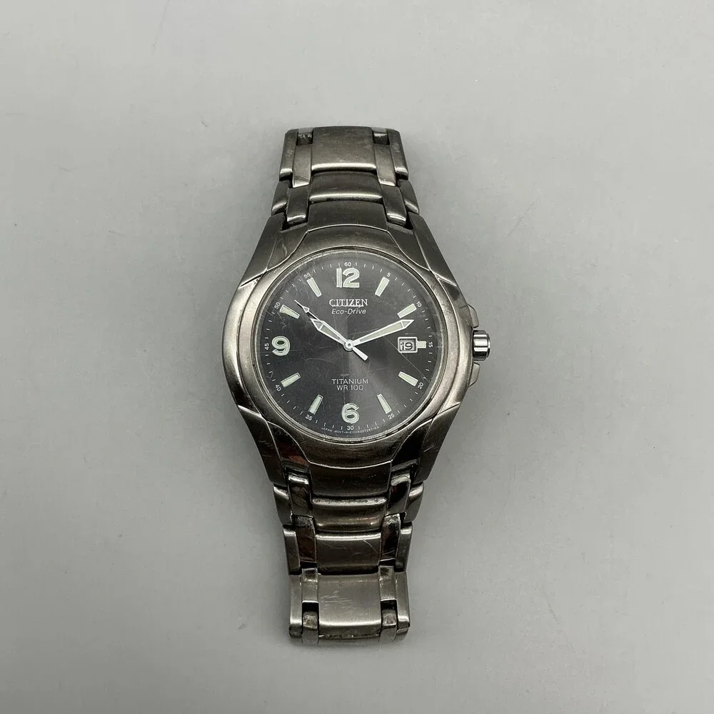 Citizen Eco-Drive Titanium Mens Watch 40mm Black Dial WR 100 E111-K006368 7.25